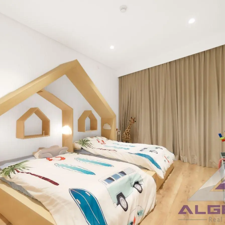 Luxury Terrace | Upgraded | Large | High Floor