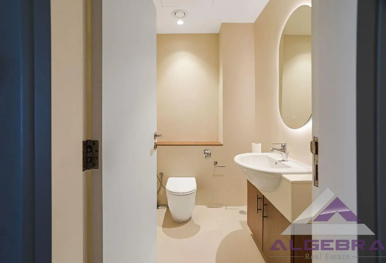 Luxury Terrace | Upgraded | Large | High Floor