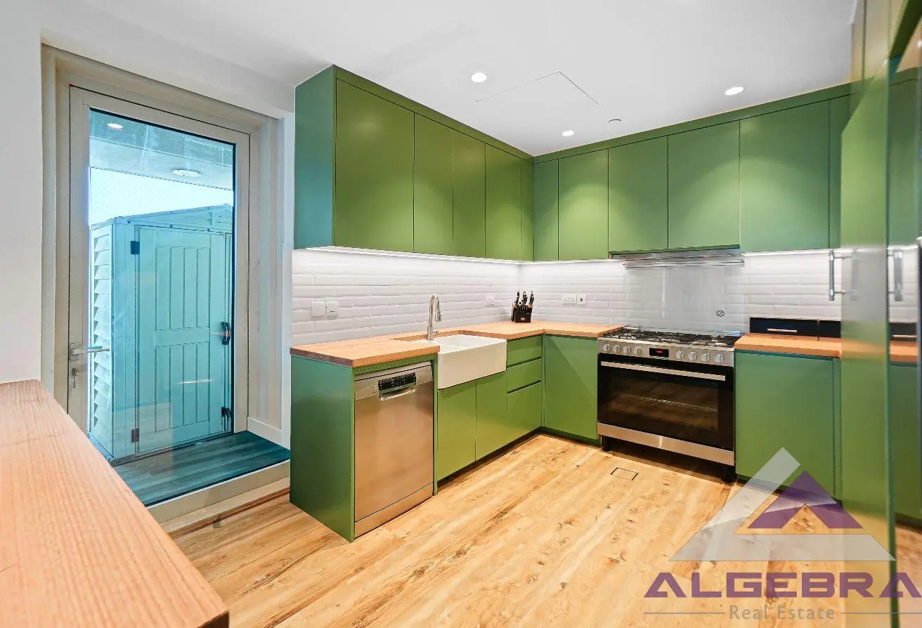 Luxury Terrace | Upgraded | Large | High Floor