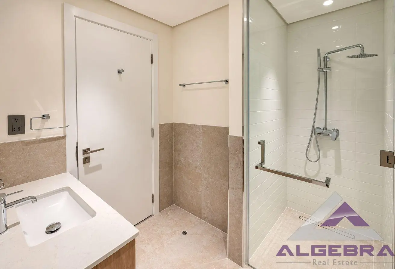 Largest Studio | High Floor | Corner Unit